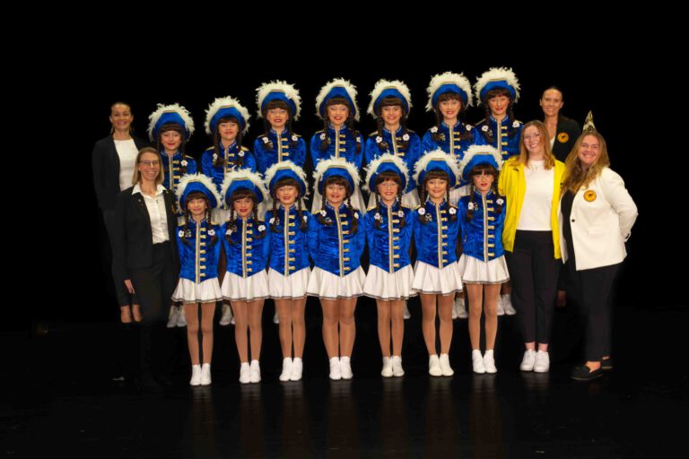 Rittergarde mit Trainern und Betreuern